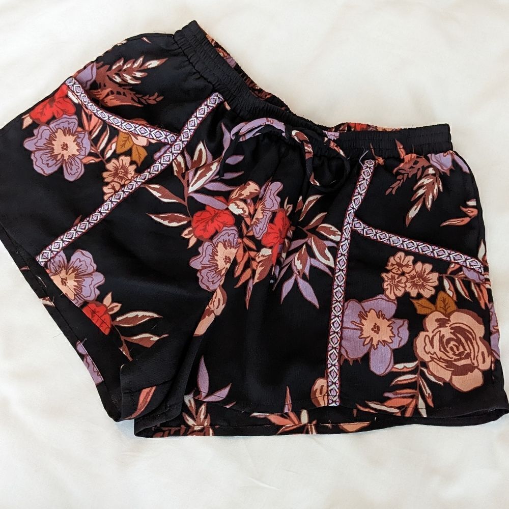 Floral Shorts About a Girl brand